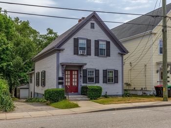 10 Samoset St