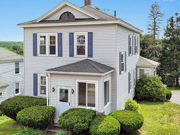 105 Beech St, Clinton MA 01510