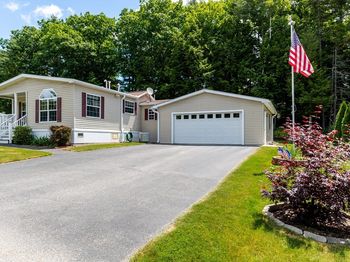 52 Peggi Lane