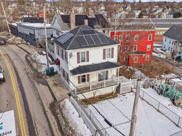 33 Pearl St, Fitchburg MA 01420