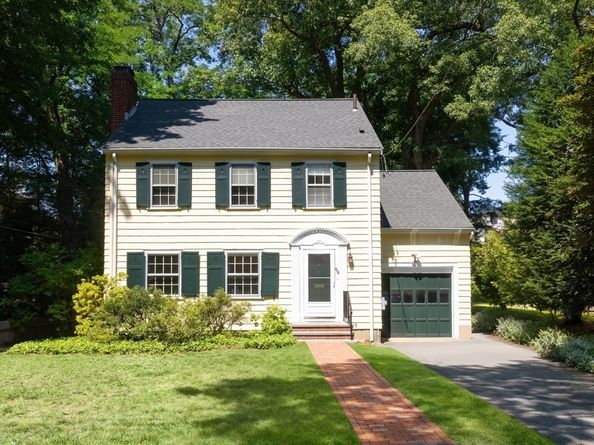 59 Hinckley Rd, Newton MA 02468