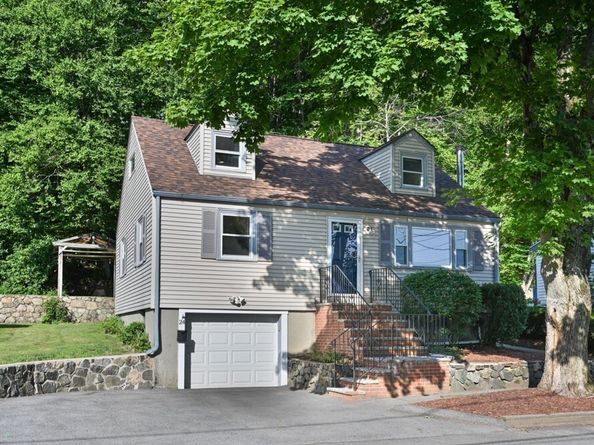 24 Greenwood Road, Peabody MA 01960