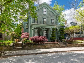 12 Crown St.