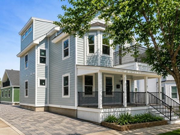 17 Macarthur Street, Somerville MA 02143