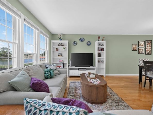 33 Water Street 20, Danvers MA 01923