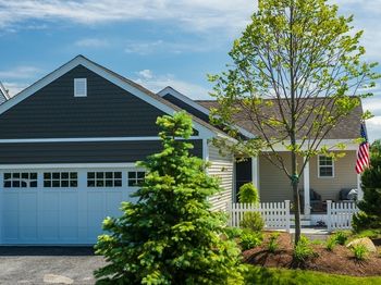 16 Firefly Point