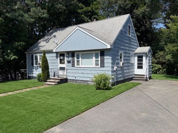 16 Longwood Avenue, Peabody MA 01960