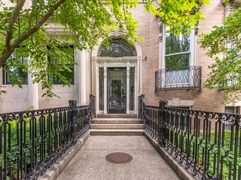 405 Commonwealth Ave
