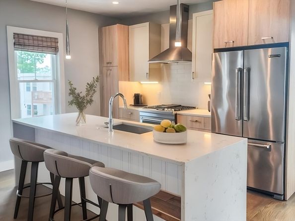 84 Romsey Street 3, Boston MA 02125