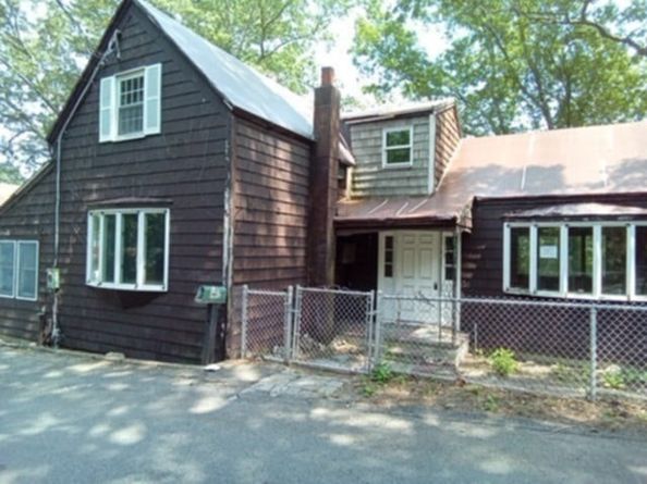 10 Oak Rd, Middleton MA 01949