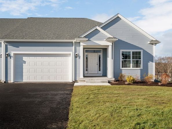 39 Crestwood Circle 42, Northbridge MA 01588