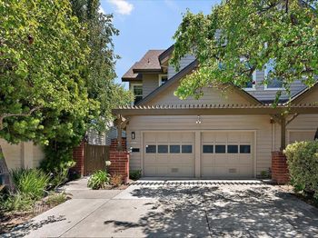 2131 Avy Avenue