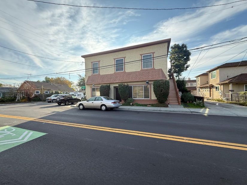 4200 Bassett Street, Santa Clara CA 95054