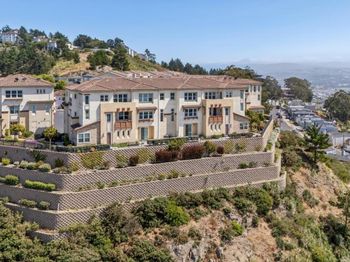 3001 Ocean View Court