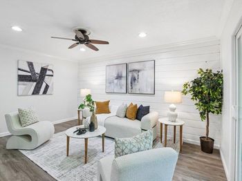 2527 Easton Lane