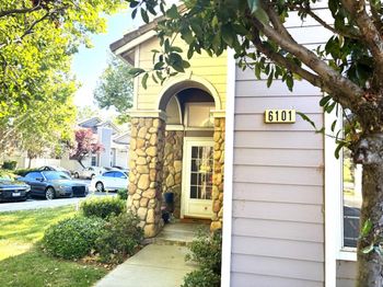 6101 Lambeck Lane