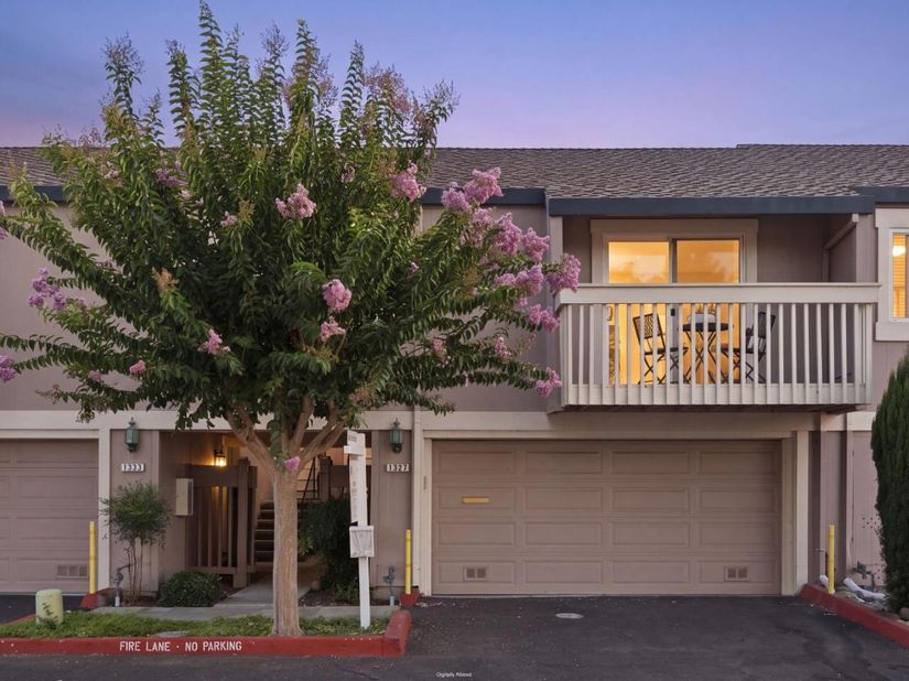 1327 Merrivale West Square, San Jose CA 95117
