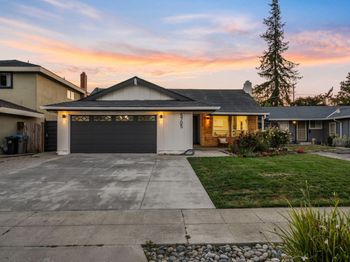5705 Venado Court