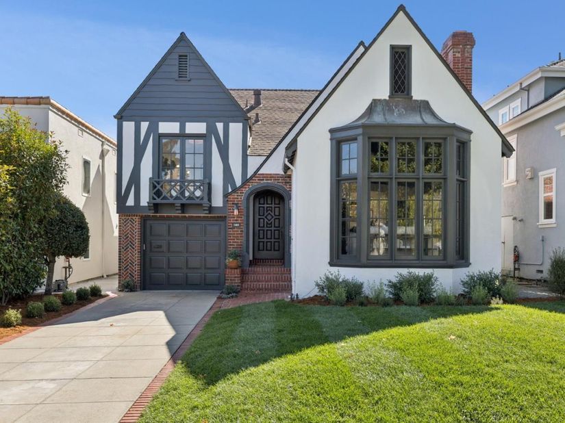 1451 Balboa Avenue, Burlingame CA 94010