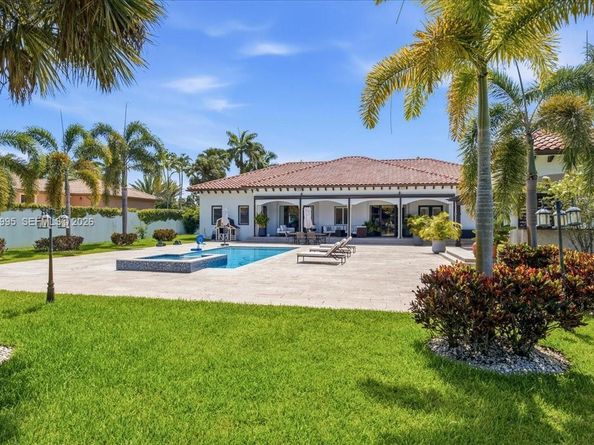 331 SW 124th Ave, Miami FL 33184