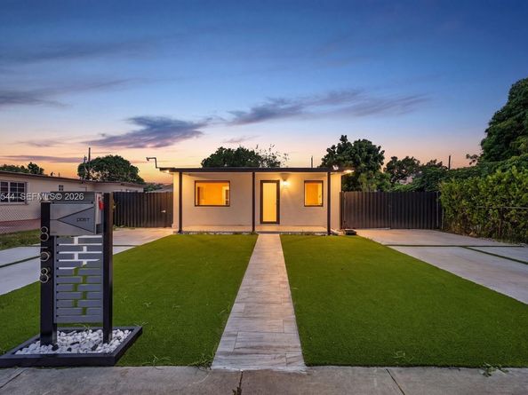 858 E 21st St, Hialeah FL 33013