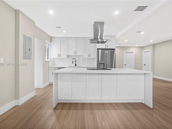 1151 NW 45th St, Miami FL 33127