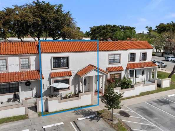 9445 NW 42nd St, Sunrise FL 33351