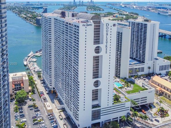 1717 N Bayshore Dr A2635, Miami FL 33132