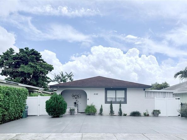 2150 NW 43rd St, Miami FL 33142