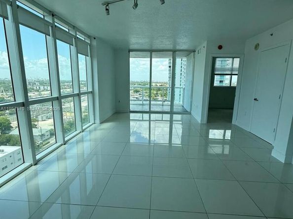 1871 NW S River Dr 1503, Miami FL 33125