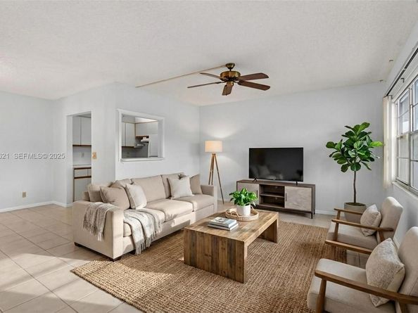 1008 N Farnham  N 1008, Deerfield Beach FL 33442