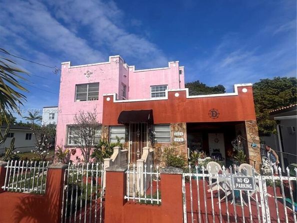2929 SW 5th St, Miami FL 33135