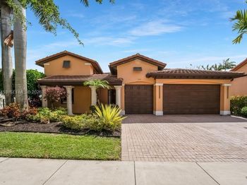 7925 NW 110th Dr