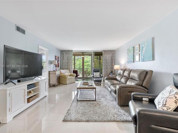 3503 Oaks Way 308, Pompano Beach FL 33069