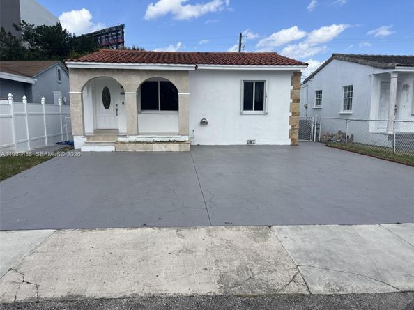 6823 SW 25th St, Miami FL 33155