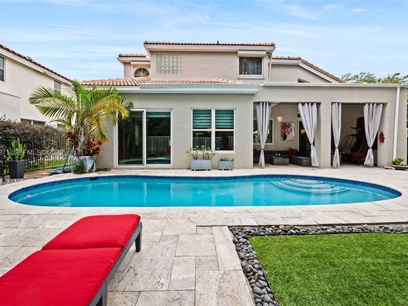 11070 Minneapolis Dr, Cooper City FL 33026