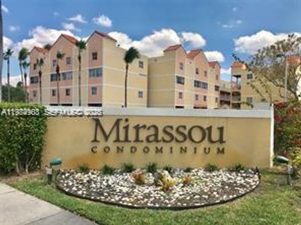 6045 NW 186th St 116, Hialeah FL 33015