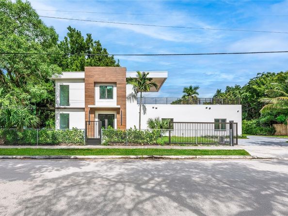 101 SW 25th Rd, Miami FL 33129