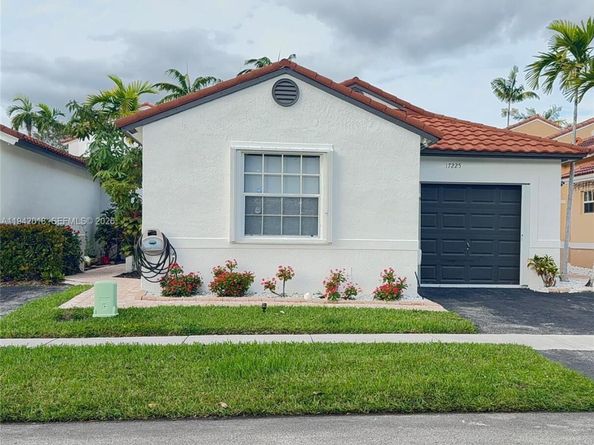 17225 NW 7th St, Pembroke Pines FL 33029