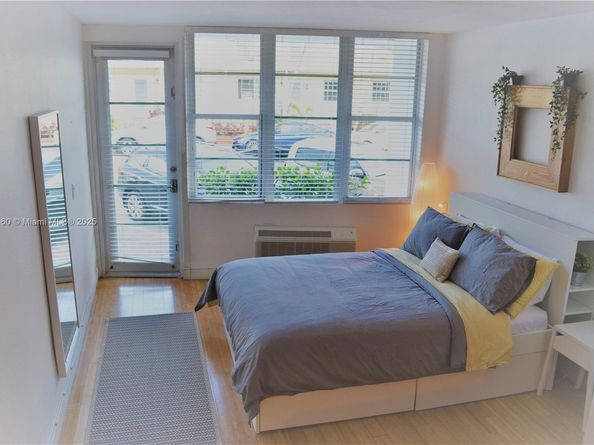 300 74th St 5, Miami Beach FL 33141