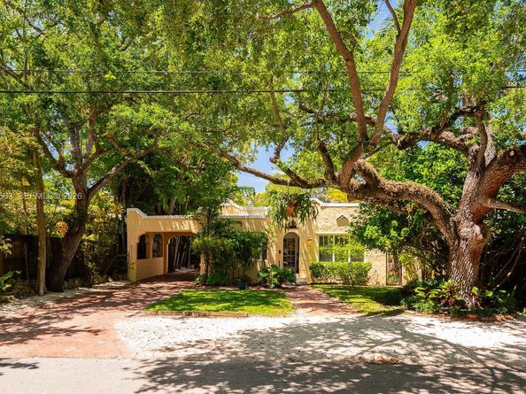 2521 Inagua Ave, Coconut Grove FL 33133