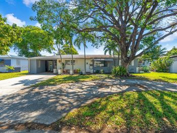 2221 Alcazar Dr