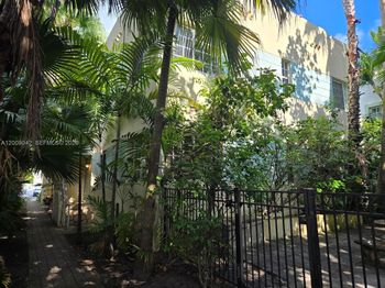 1219 Meridian Ave