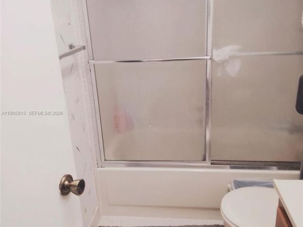 3121 NW 47th Ter 411, Lauderdale Lakes FL 33319