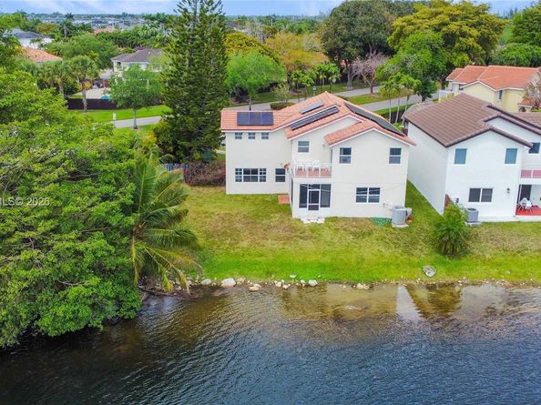 15490 SW 47th St, Miami FL 33185