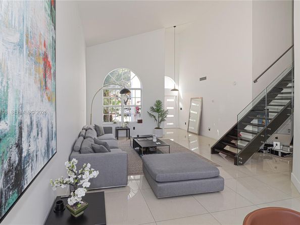 5901 NW 110th Ct, Doral FL 33178