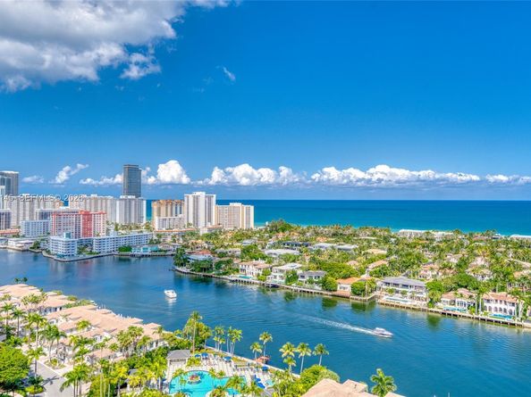 21050 Point Pl 2301, Aventura FL 33180