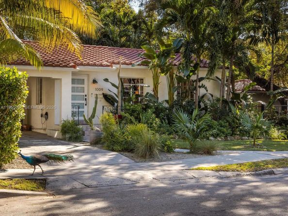 1009 NW 11th Ct, Miami FL 33136