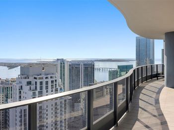 1000 Brickell Plz