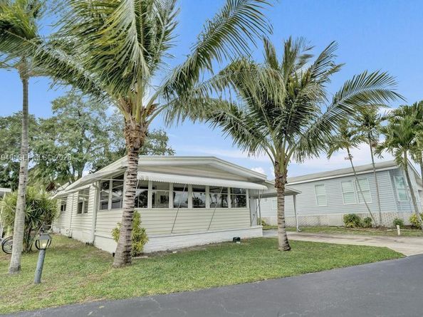 3495 Tee Terrace, Pompano Beach FL 33069